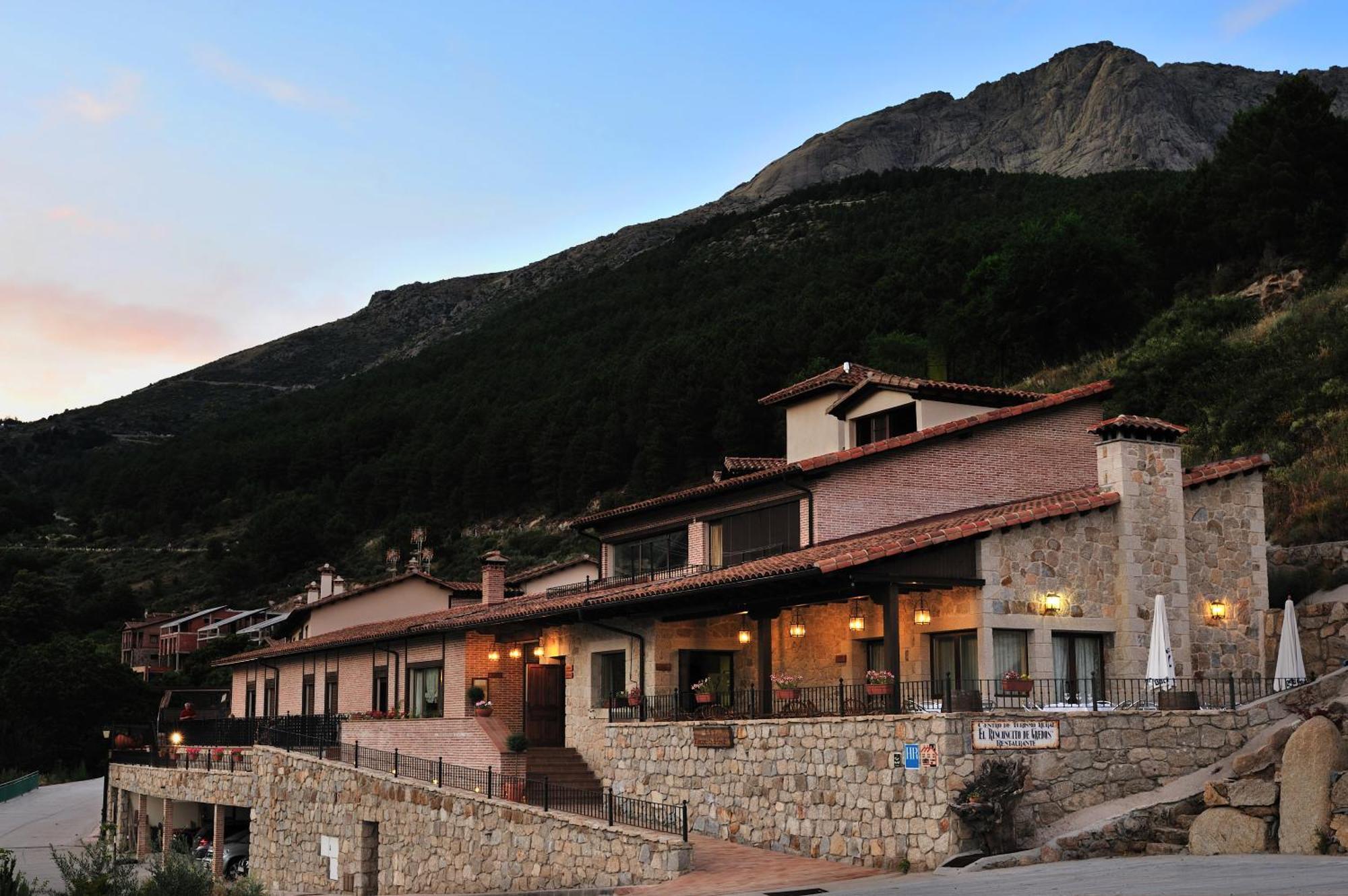Hotel Rural Y Restaurante, Rinconcito De Gredos Cuevas Del Valle Exterior foto